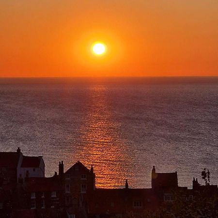 Robin Hood'S Bay Coastguard'S Cottage With A View Exterior photo