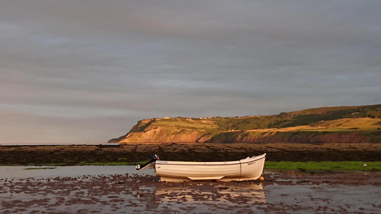 Robin Hood'S Bay Coastguard'S Cottage With A View Exterior photo