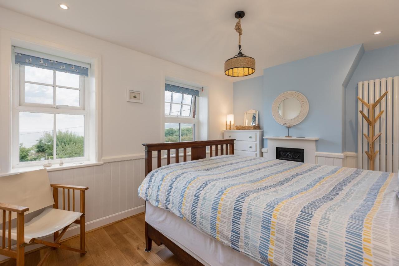 Robin Hood'S Bay Coastguard'S Cottage With A View Exterior photo